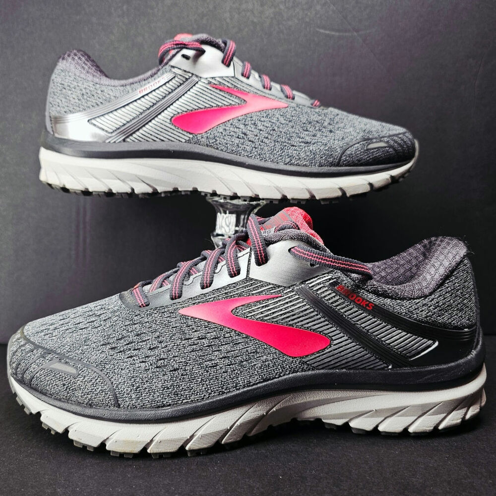Wide Brooks Women 8.5